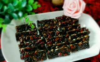 阿胶糕的制作方法短视频 女人过了30要会吃！手把手教你做阿胶糕，养颜补气血，成本还低