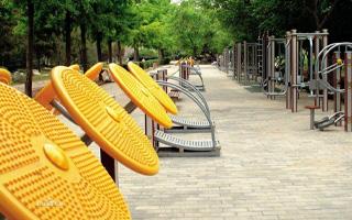 短视频剪辑卖货提成 3500元就能搭建“生产流水线” 直播带货“工厂直发”有多少是真的？