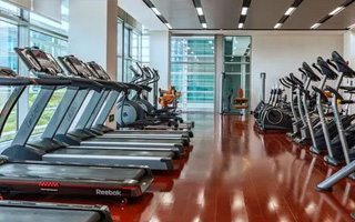 短视频剪辑卖货提成 3500元就能搭建“生产流水线” 直播带货“工厂直发”有多少是真的？